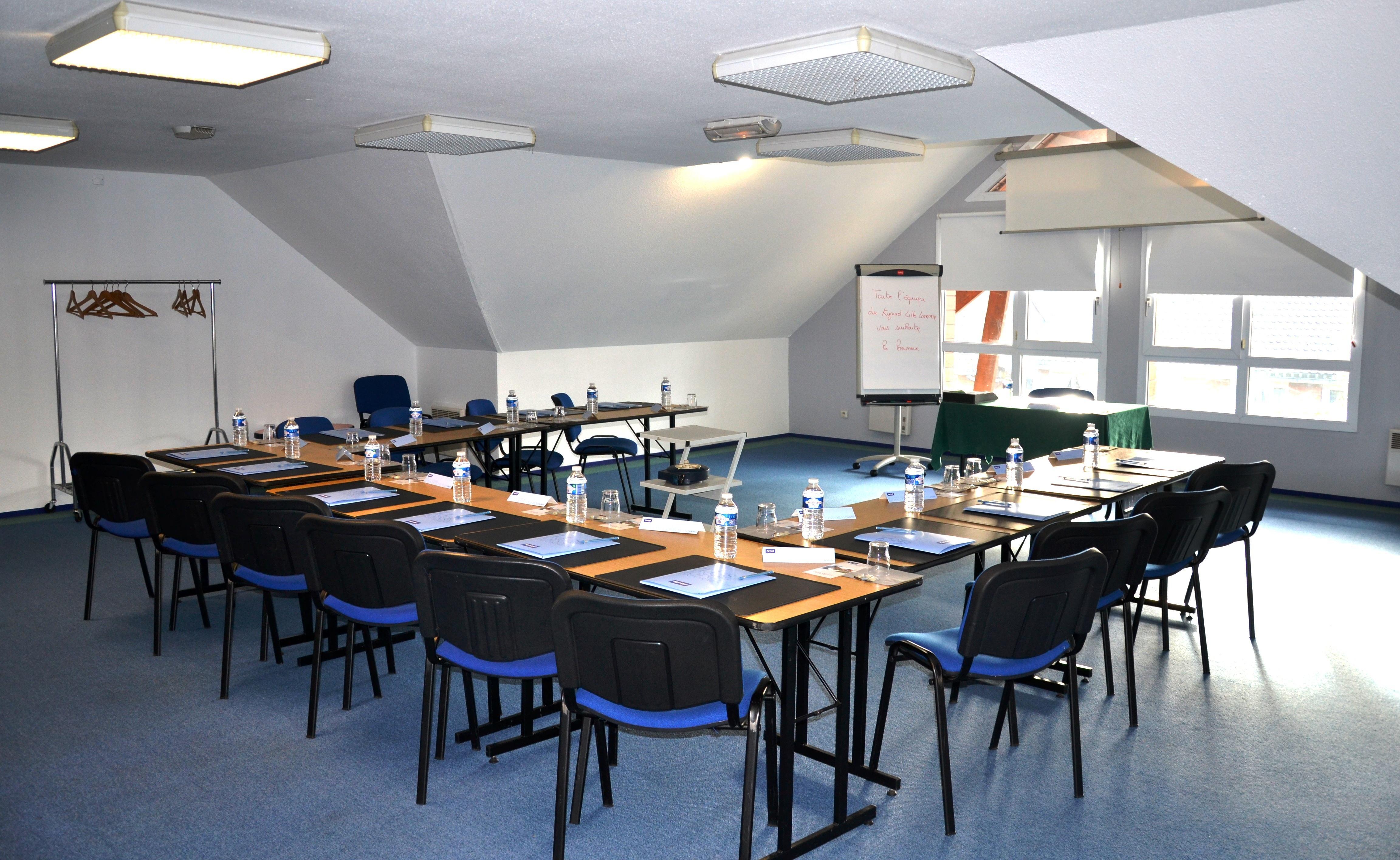 Comfort Hotel Lille Lomme Exterior photo