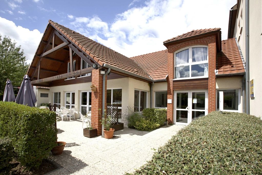 Comfort Hotel Lille Lomme Exterior photo